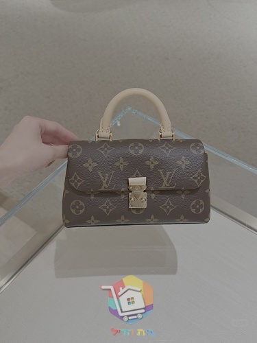 תיק Louis Vuitton Madeleine בשני גוונים 5