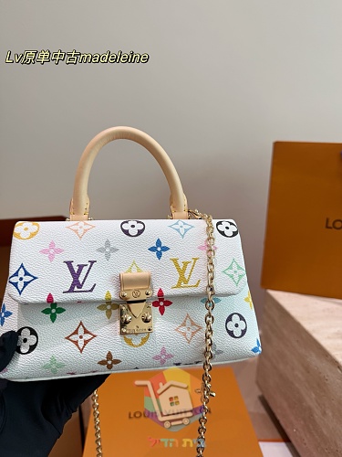 תיק Louis Vuitton Madeleine בשני גוונים 13