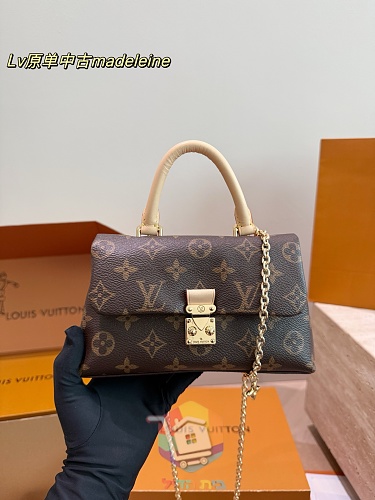 תיק Louis Vuitton Madeleine בשני גוונים 24