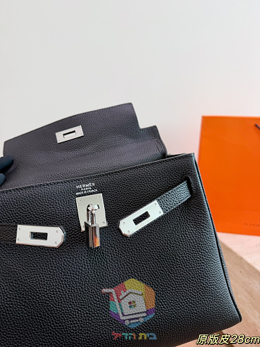 תיק Hermes Birkin מעור טוגו שחור, 28 ס"מ 1