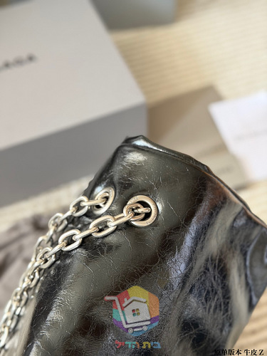 תיק Balenciaga Monaco מעור מבריק בארבעה גוונים 4