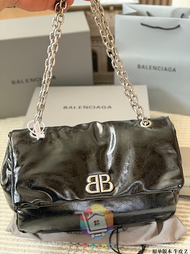 תיק Balenciaga Monaco מעור מבריק בארבעה גוונים 6