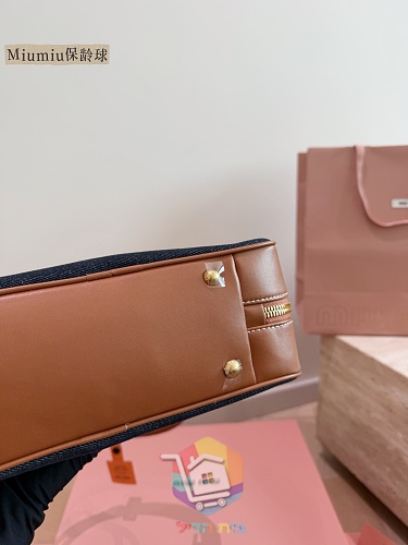 Tasche Miu Miu aus Canvas mit Lederbesatz 4
