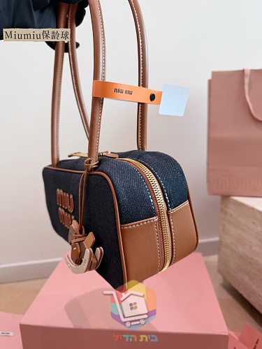 Tasche Miu Miu aus Canvas mit Lederbesatz 6