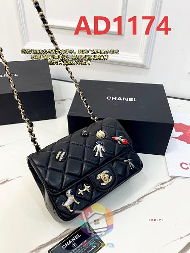 Gesteppte Tasche Chanel mit Überschlag und Kette 11