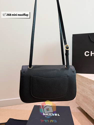 Mini-Tasche Chanel mit Überschlag und CC-Logo 2