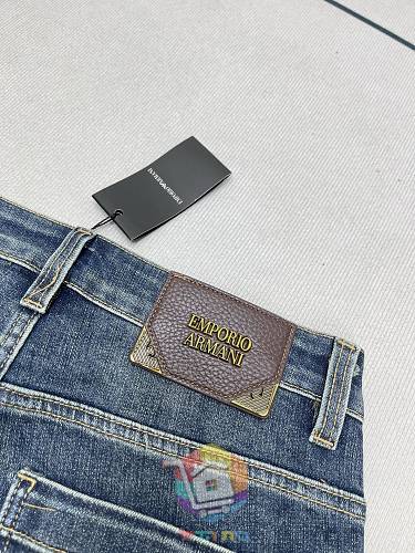 ג'ינס Emporio Armani בכחול משופשף 4