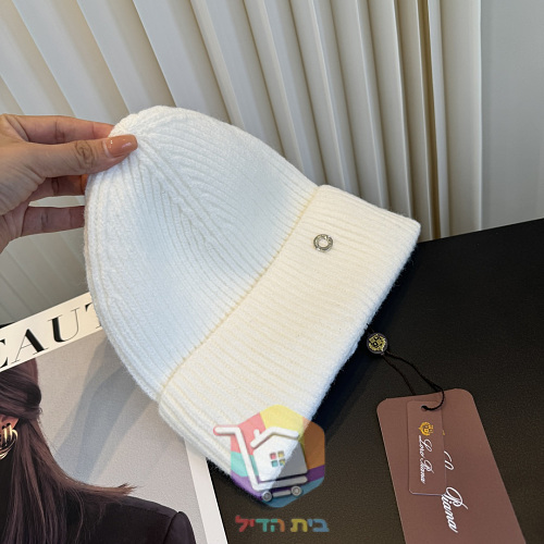כובע גרב Chanel בשבעה גוונים 28