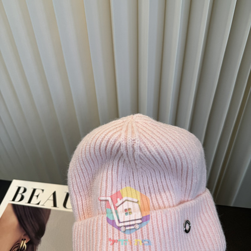 כובע גרב Chanel בשבעה גוונים 47