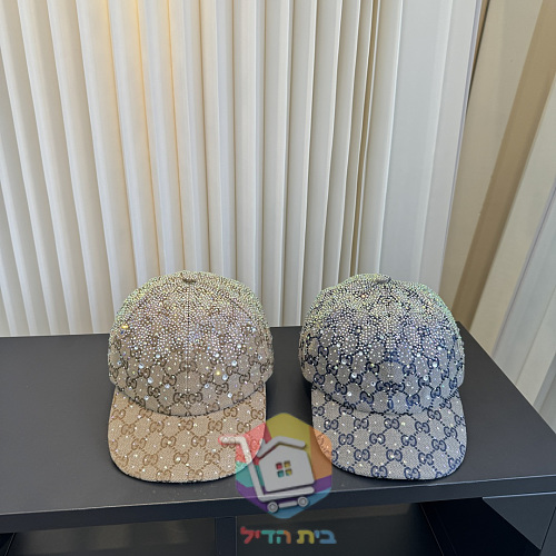 כובע מצחייה Gucci משובץ אבנים בשני גוונים 15