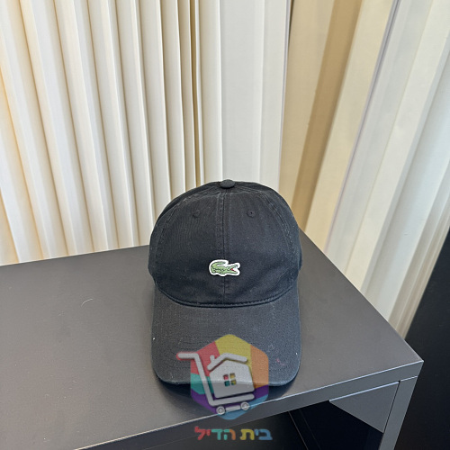 כובע מצחייה Lacoste בשלושה גוונים 22