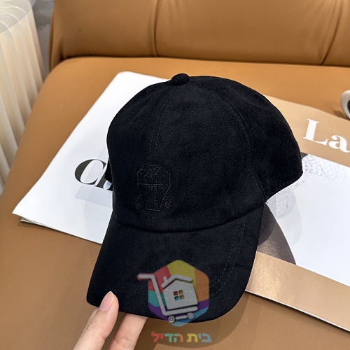 כובע מצחייה Brunello Cucinelli מזמש בשמונה גוונים 23