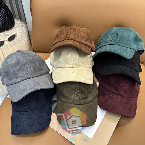 כובע מצחייה Brunello Cucinelli מזמש בשמונה גוונים 48