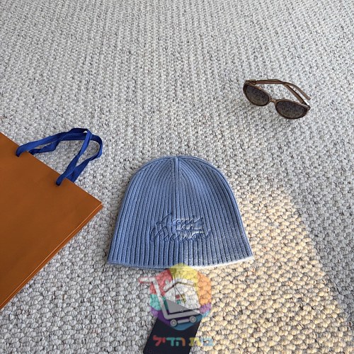 כובע גרב Louis Vuitton בארבעה גוונים 10