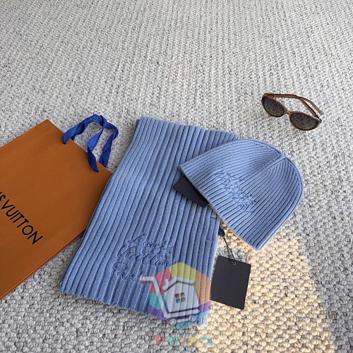 כובע גרב Louis Vuitton בארבעה גוונים 18