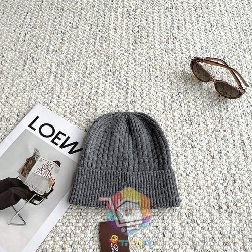 כובע גרב Loro Piana בשמונה גוונים 41