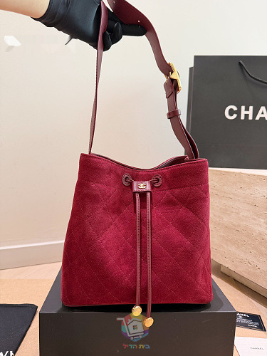תיק Chanel Bucket Bag מזמש מרופד, בורדו או חום בהיר, תמונה 1