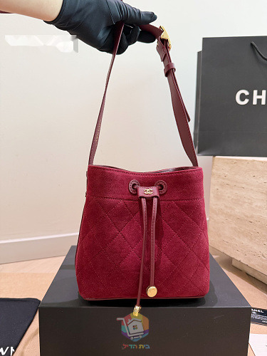 תיק Chanel Bucket Bag מזמש מרופד, בורדו או חום בהיר, תמונה 14