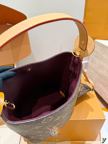 תיק Louis Vuitton All In BB מבד מונוגרם, תמונה 2