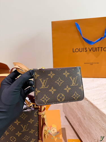 תיק Louis Vuitton All In BB מבד מונוגרם, תמונה 8