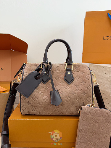 תיק Louis Vuitton Speedy Bandoulière מזמש מוטבע, בז' או חום, תמונה 4