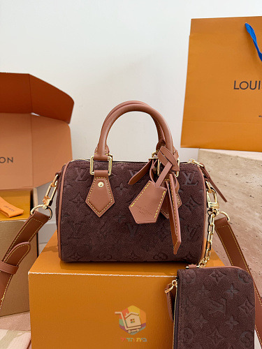 תיק Louis Vuitton Speedy Bandoulière מזמש מוטבע, בז' או חום, תמונה 5
