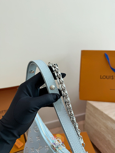 תיק Louis Vuitton Boulogne מעור Monogram Empreinte, תכלת, תמונה 8