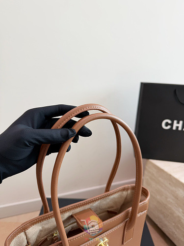 תיק טוט Chanel מעור חלק, ארבעה צבעים, תמונה 7