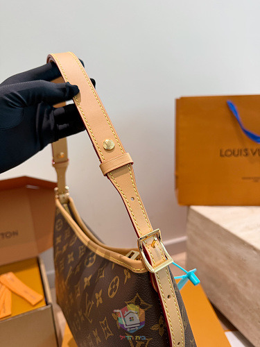 תיק Louis Vuitton CarryAll East-West בקנבס Monogram, תמונה 6