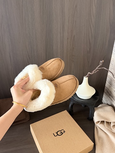 נעלי בית UGG סגורות בשלושה גוונים 3