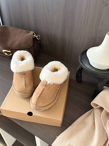 נעלי בית UGG סגורות בשלושה גוונים 4