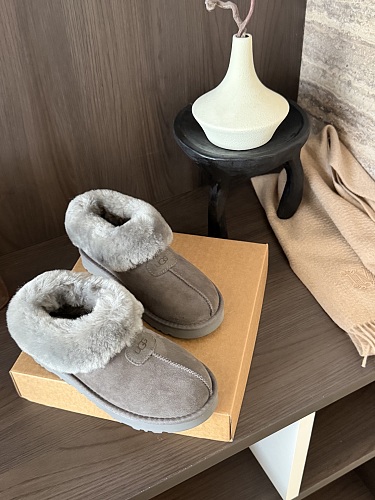 נעלי בית UGG סגורות בשלושה גוונים 13