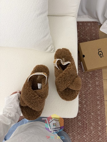 נעלי בית UGG מפרוות כבש בארבעה גוונים 5