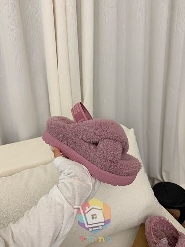 נעלי בית UGG מפרוות כבש בארבעה גוונים 21