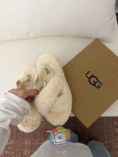 נעלי בית UGG מפרוות כבש בארבעה גוונים 35