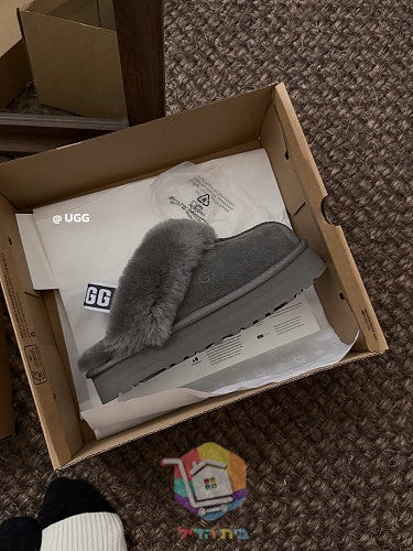 נעלי בית UGG בארבעה גוונים 18