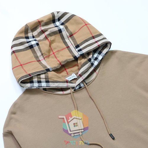 קפוצון Burberry עם בטנת משבצות בשני גוונים 10