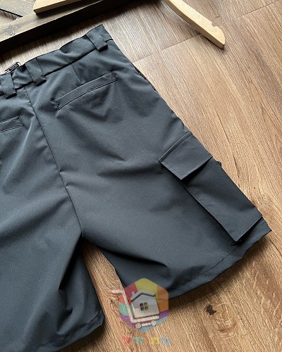 PRADA Cargo-Shorts aus Nylon 2