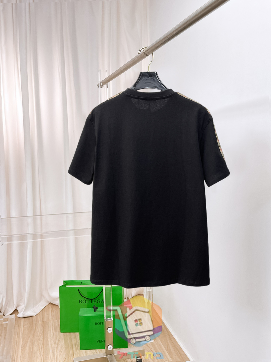 T-Shirt Burberry mit Karostreifen, drei Farben
