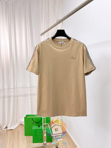 T-Shirt Burberry mit Karostreifen, drei Farben 18