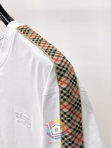 T-Shirt Burberry mit Karostreifen, drei Farben 21