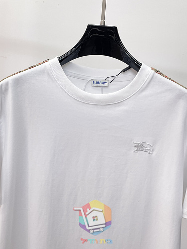 T-Shirt Burberry mit Karostreifen, drei Farben 22