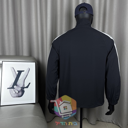 Windjacke adidas mit den drei Streifen 23
