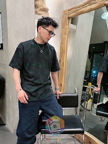T-Shirt Louis Vuitton mit Monogramm 4