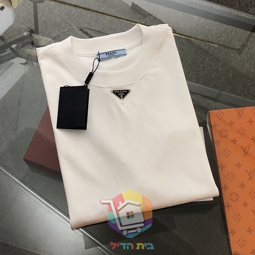 PRADA T-Shirt mit Dreieck-Logo 18