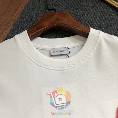 MONCLER T-Shirt mit gesticktem Logo 18
