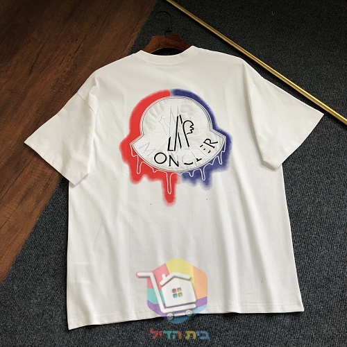 MONCLER T-Shirt mit gesticktem Logo 19