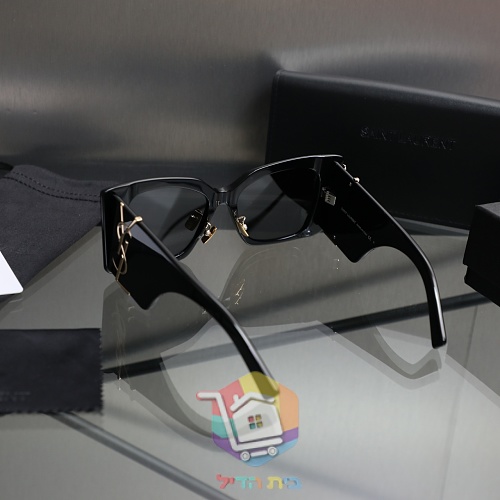 Saint Laurent Sonnenbrille mit YSL-Logo am Bügel 3