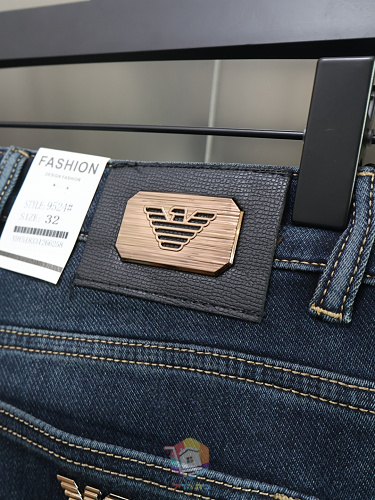 ג'ינס Emporio Armani בגזרה ישרה, כחול כהה, תמונה 3