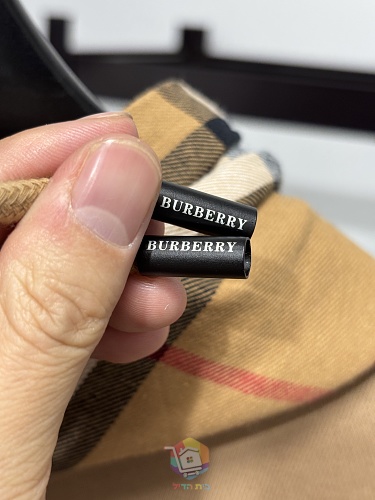 קפוצ'ון Burberry עם בטנת משבצות בקפוצ'ון, שחור, לבן או קאמל, תמונה 2